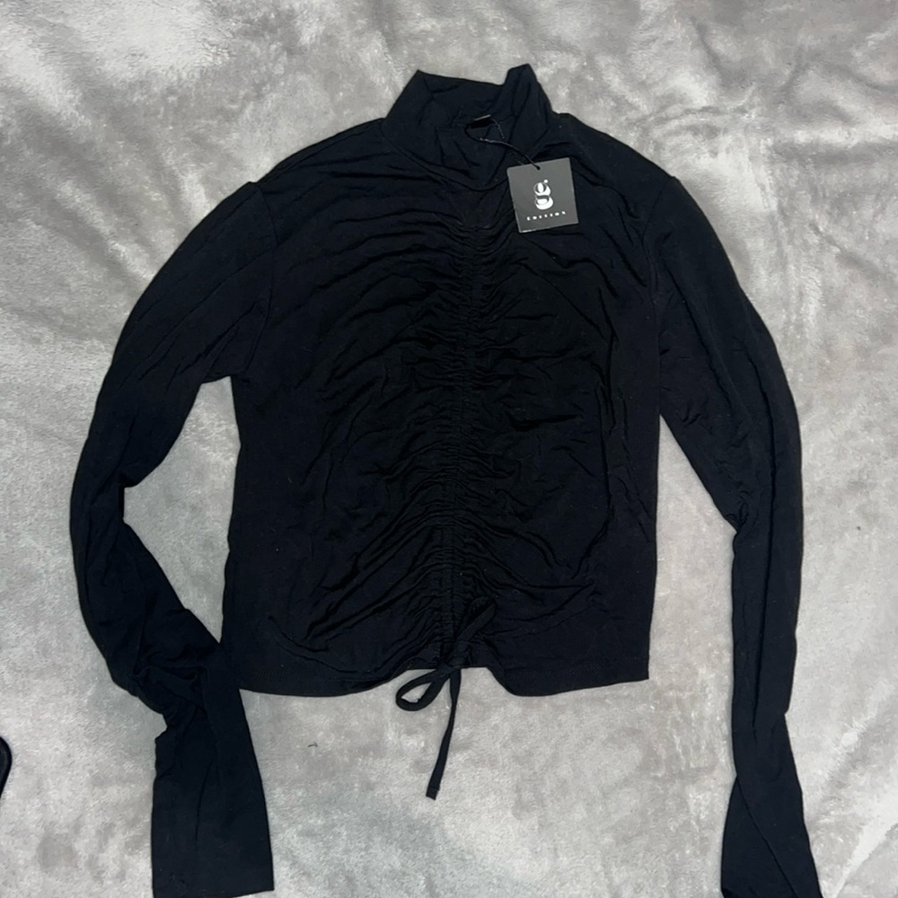 NWT Garage Black Long Sleeve Crop Top